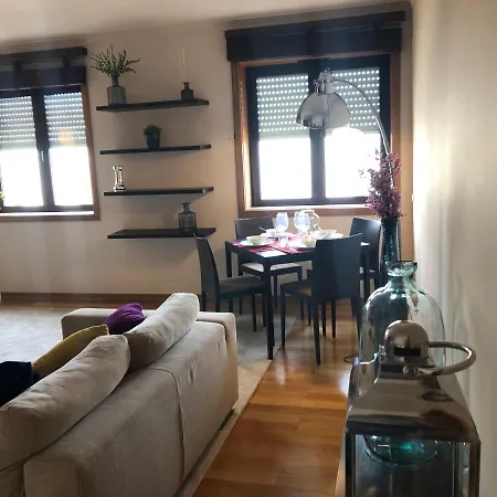 Pool And Parking In A Private Condominium - Gardens_hosting * リスボン