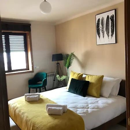 Pool And Parking In A Private Condominium - Gardens_hosting * リスボン